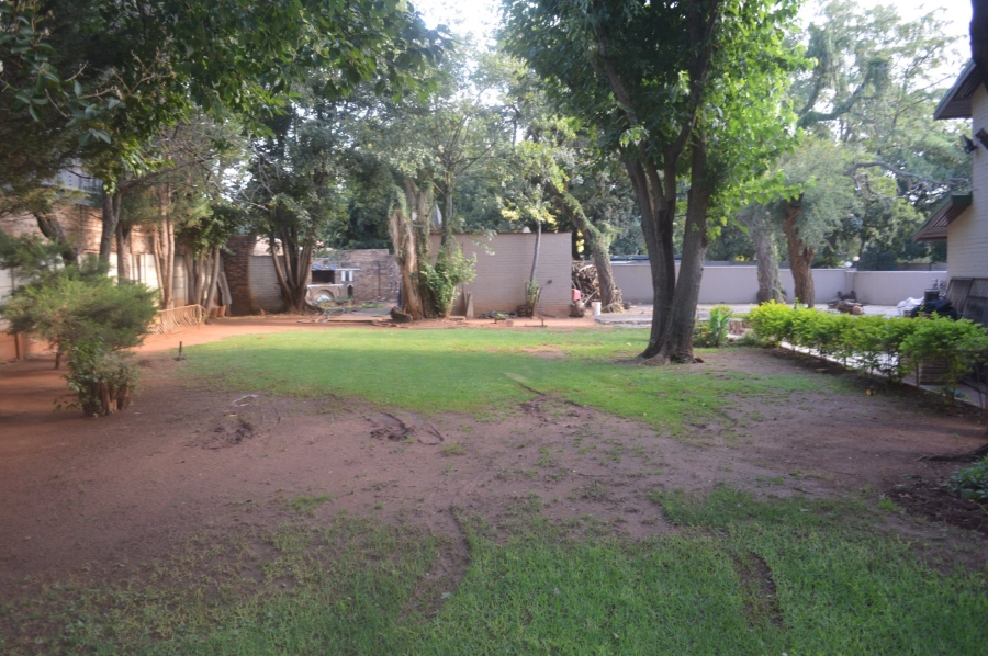 5 Bedroom Property for Sale in Wilkoppies North West